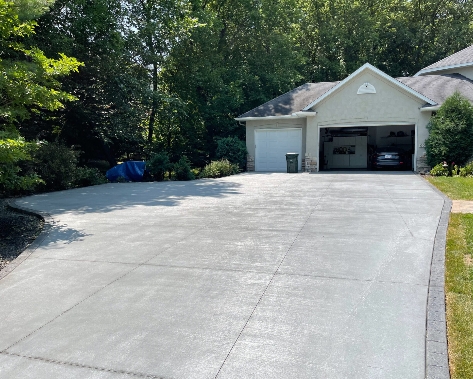 Driveways - Creative Concepts Contractors Inc.