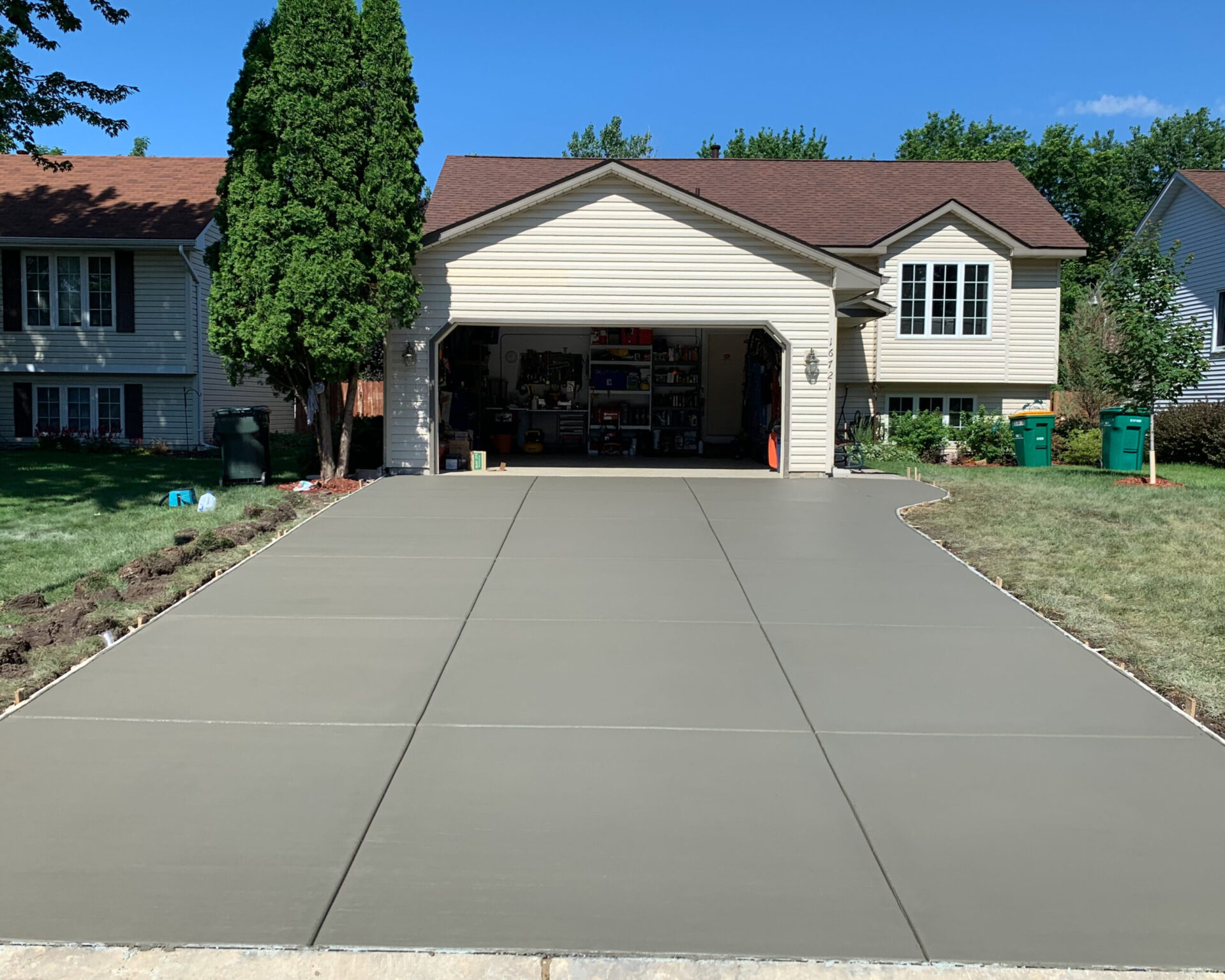 Driveways - Creative Concepts Contractors Inc.